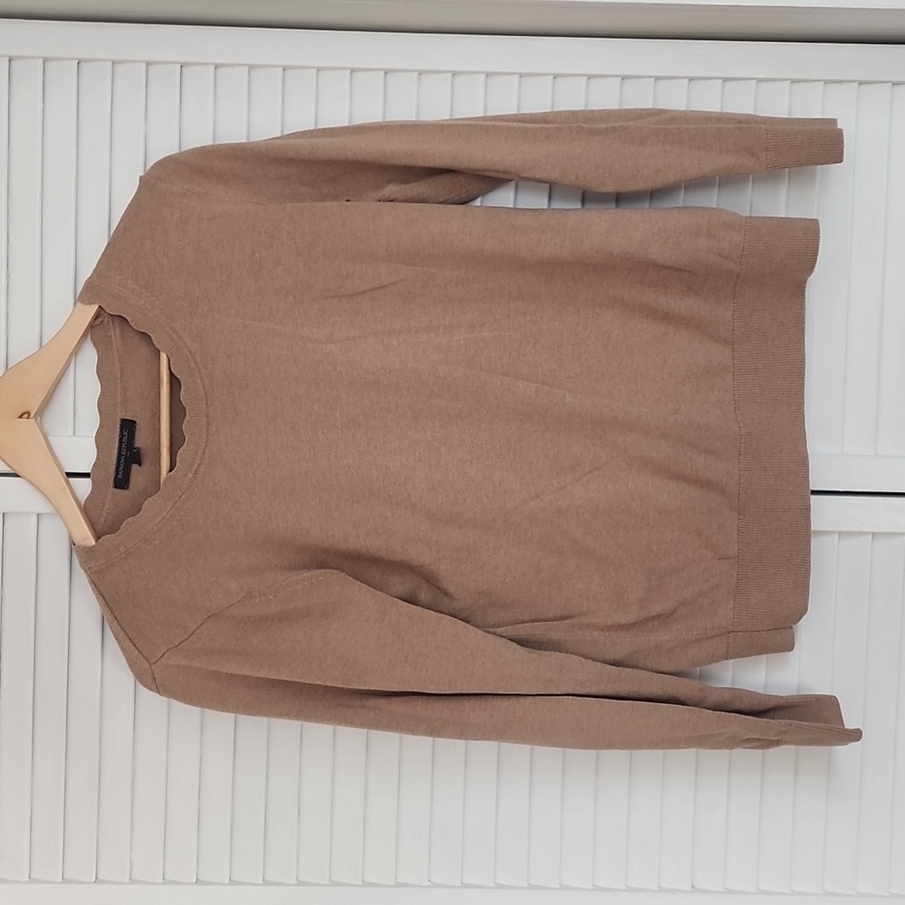 Banana Republic Tan Crew Neck Sweater